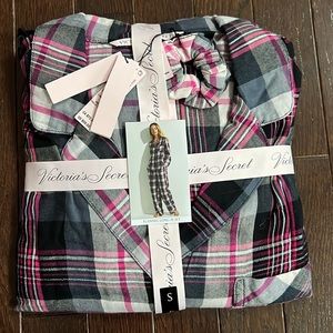 Victoria Secret pjs set